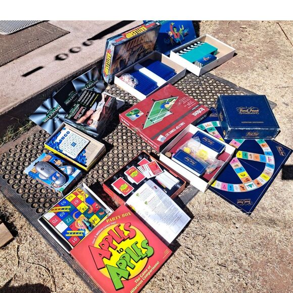 9 BEST 90's games! Guesstures-Battleship-Apples-Trival-Tabletop Tennis MORE - Picture 11 of 11